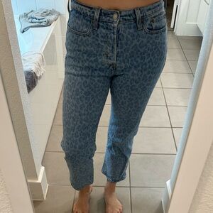 Levi’s wedgie straight 29 leopard like new